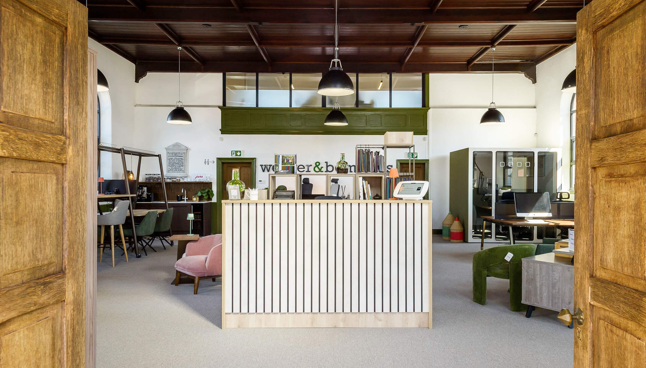 Showroom 1